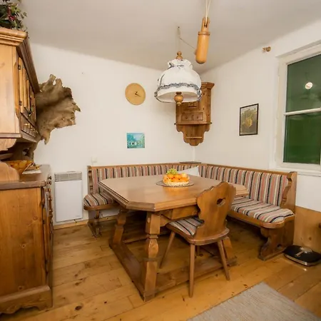 Obere Alpenhuette In Neben Der Salzach * Lend