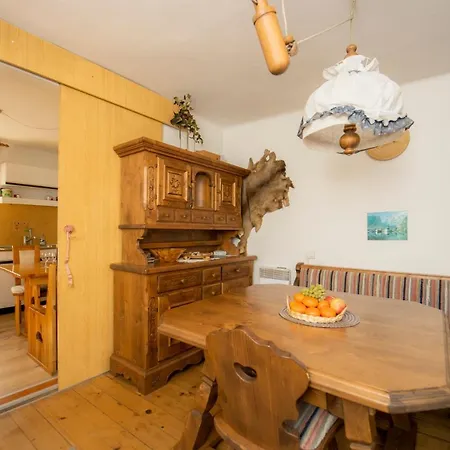 Obere Alpenhuette In Neben Der Salzach *