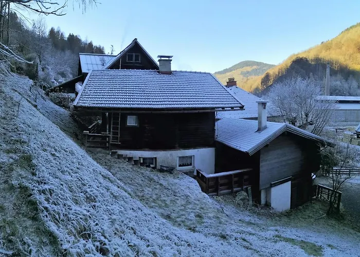 Obere Alpenhütte In Neben Der Salzach Lend