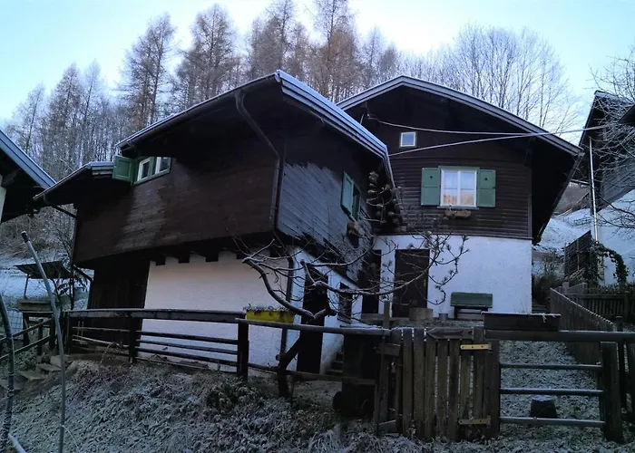 Obere Alpenhütte In Neben Der Salzach