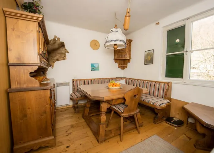 Obere Alpenhuette In Neben Der Salzach * Lend