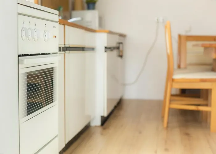 Obere Alpenhuette In Neben Der Salzach Lend